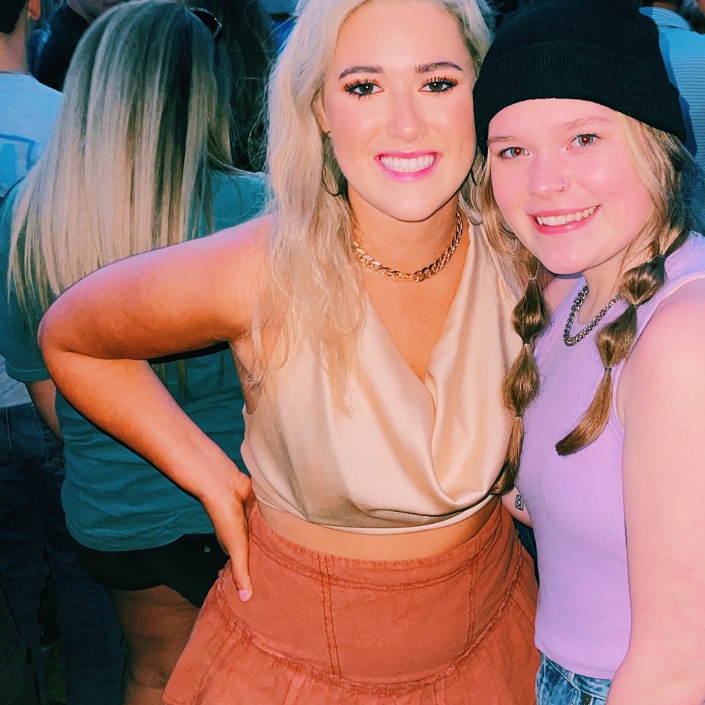 Cow neck, tie back top